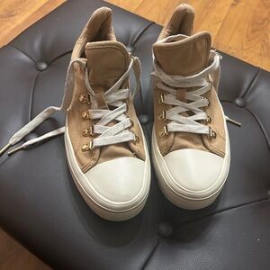 low-Top Sneakers with Gold Accents